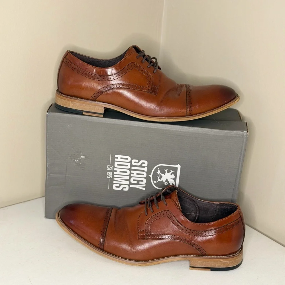 Stacy Adams Men's Tan Leather Oxfords - Picture 1 of 4